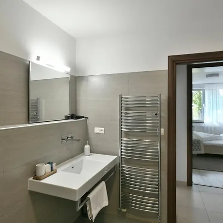 Hotell River View Bratislava