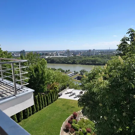 Hotell River View Bratislava
