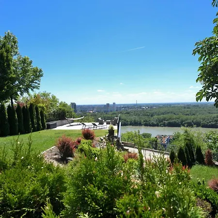 River View 3* Pozsony