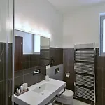Hotell River View